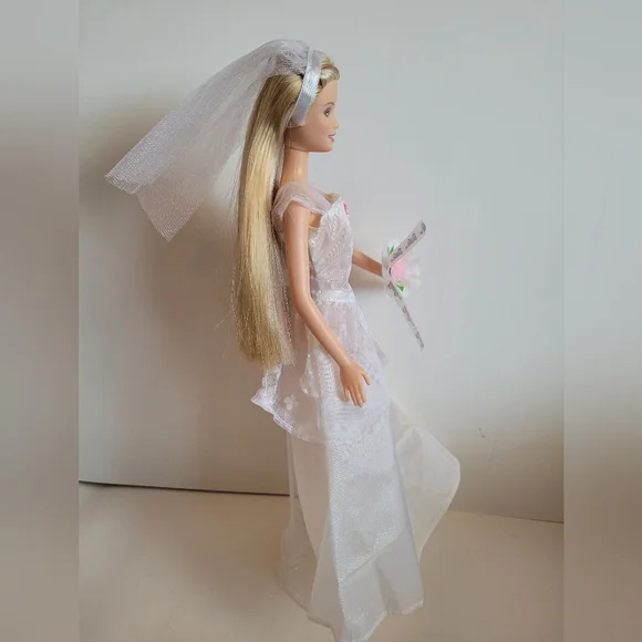Barbie Doll and Fashion Pack Y2K Bridal Fashions Complete Mattel New OOB - Picture 5 of 7